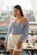 Blusa off-shoulder manga larga con textura