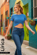 Blusa Crop con Nudo Frontal y Manga Corta