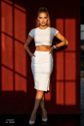 Conjunto crop top y falda midi