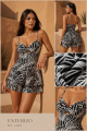 Enterizo Corto Mujer en Rayón Estampado con Tirantes y Diseño Tropical