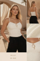 Blusa en Blonda y Licra con Tiras Delgadas y Detalle Decorativo
