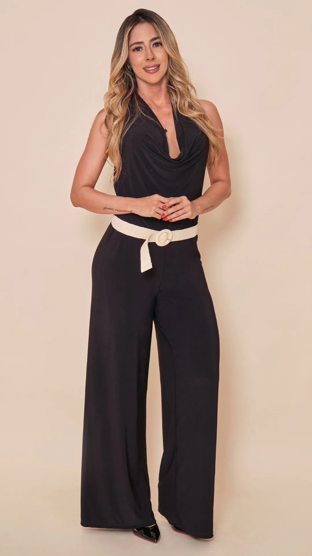 NEGRO - enterizo-blusa-estraple-con-drapeado-amarre-en-cuello-pantalon-largo-negro
