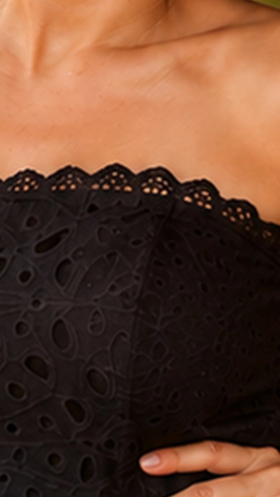 NEGRO - blusa-estraple-con-varillas-bolero-corto-guipiure-negro