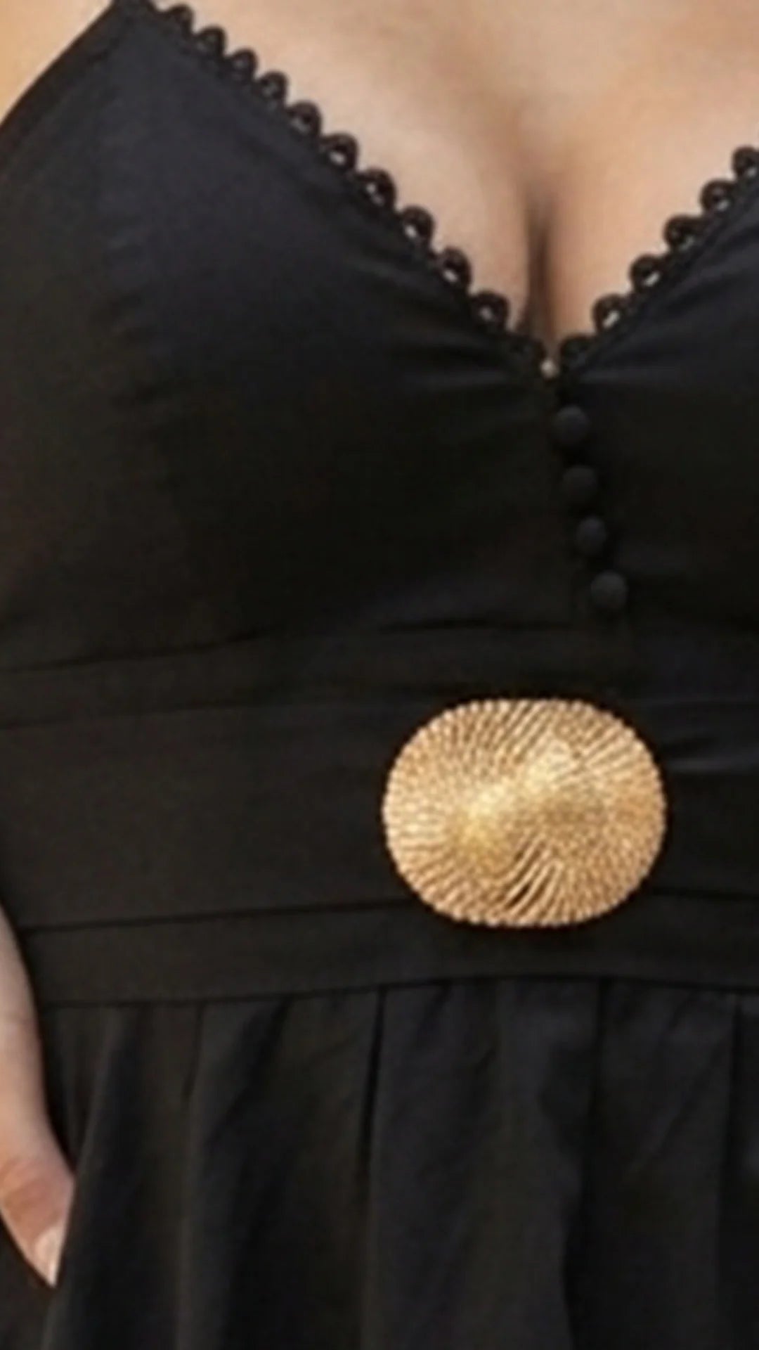 NEGRO - vestido-crop-top-de-tiras-con-copas-falda-corta-negro