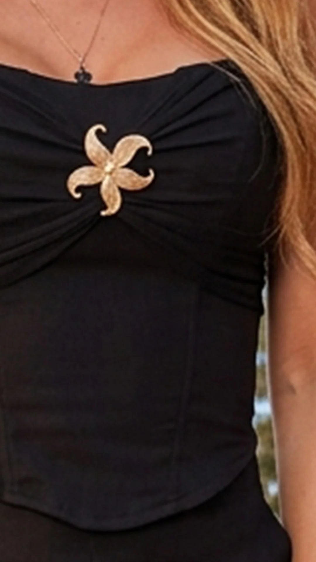 NEGRO - conjunto-blusa-corta-estraple-de-tiras-con-varillas-short-negro