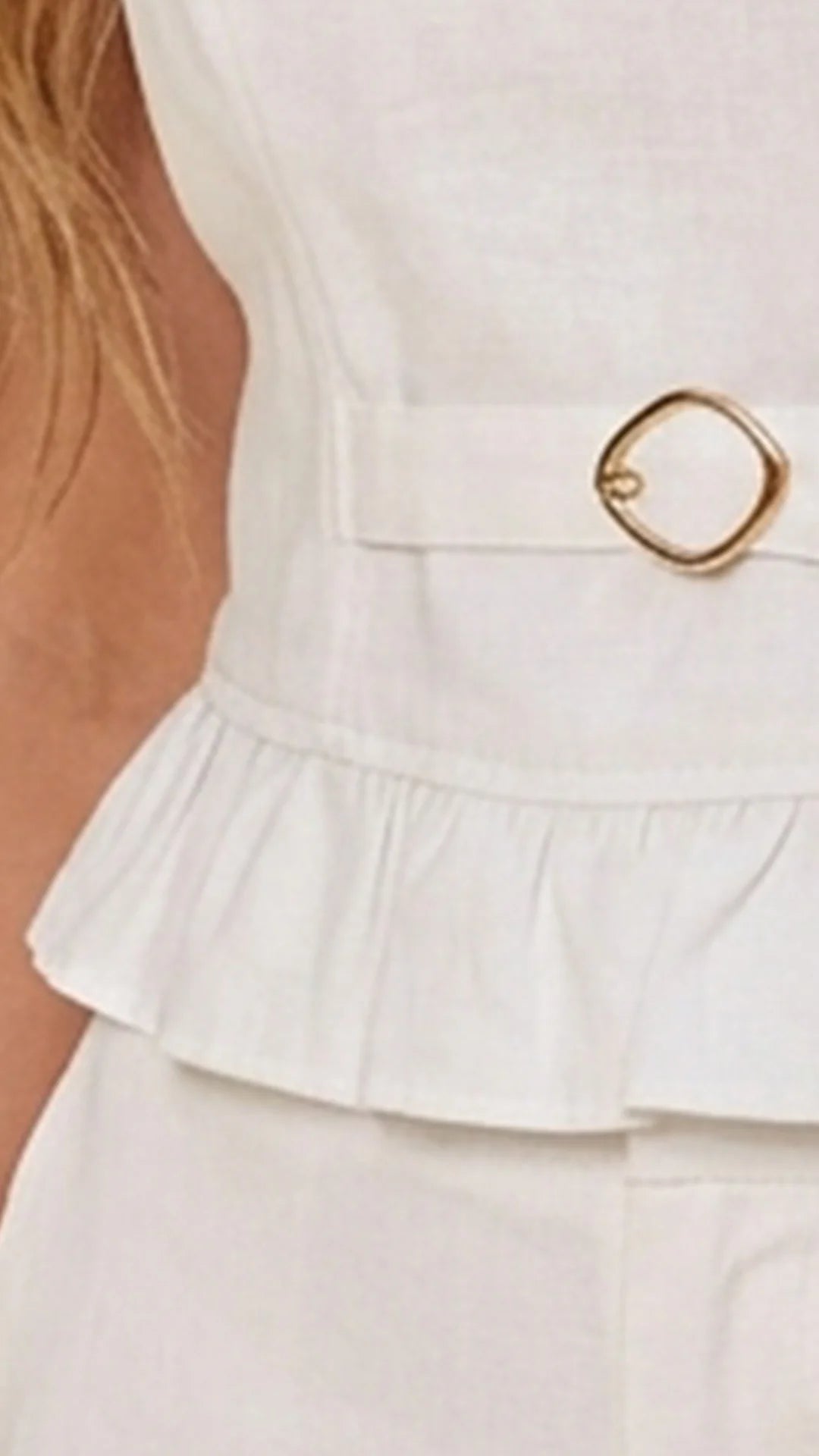 MARFIL - conjunto-blusa-estraple-con-copas-amarre-en-espalda-short-con-bolsillos-marfil