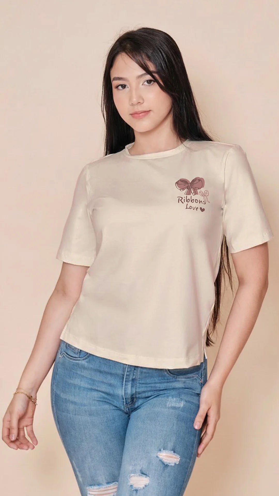 CREMA - blusa-con-abertura-en-costado-dobladillo-ancho-estampado-sobre-tela-fria-crema-985-8678