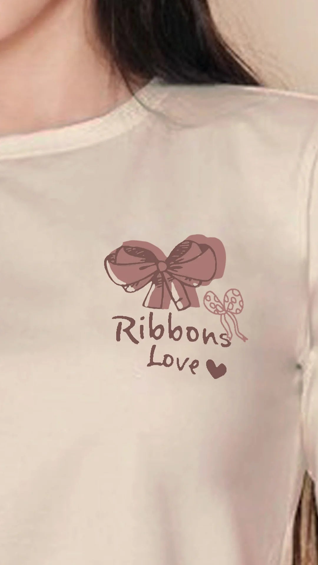 CREMA - blusa-con-abertura-en-costado-dobladillo-ancho-estampado-sobre-tela-fria-crema-985-8678
