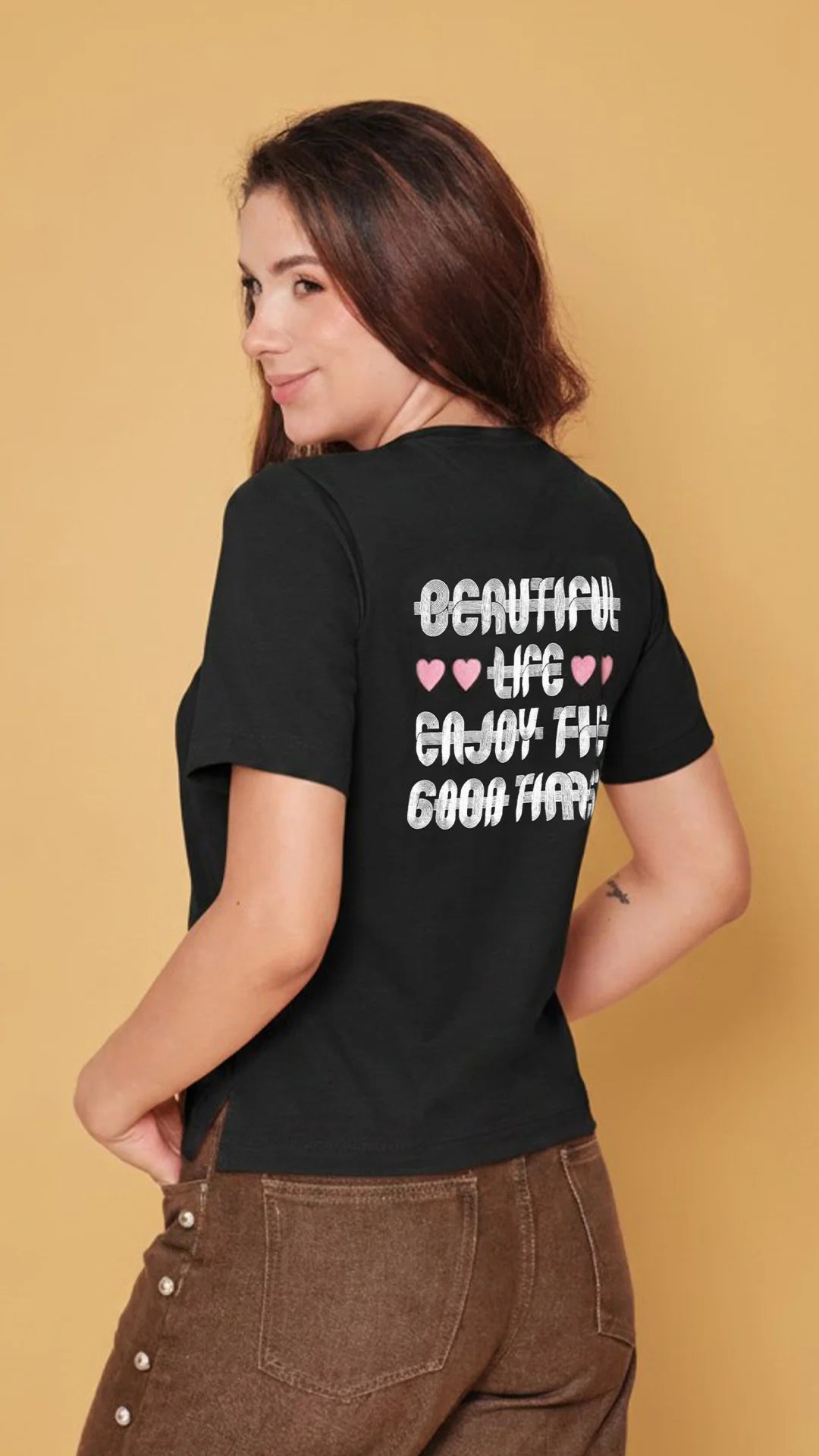 NEGRO - blusa-con-abertura-en-costado-dobladillo-ancho-estampado-sobre-tela-fria-negro-985-8685
